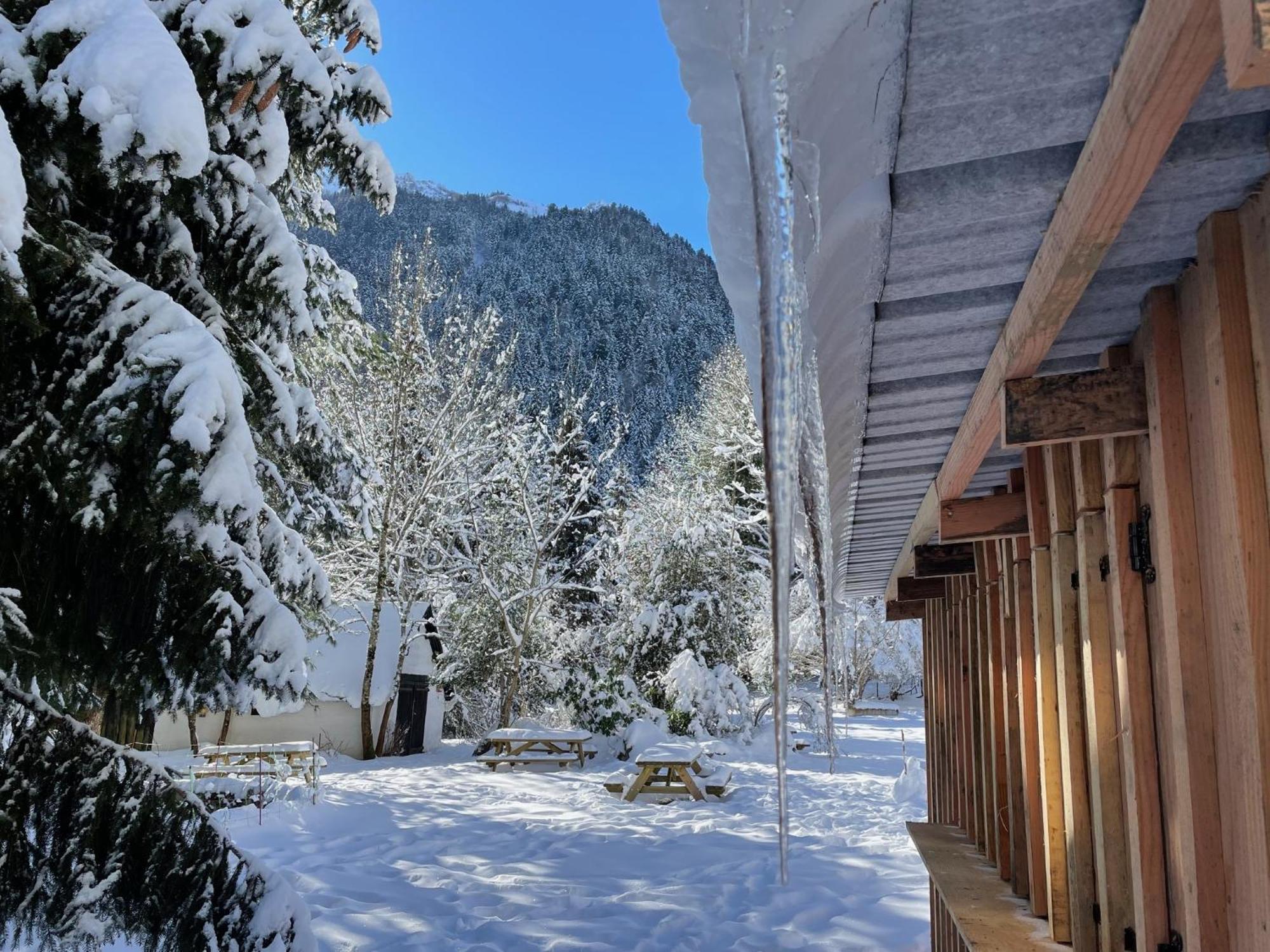Hotel O Chiroulet Bagnères-de-Bigorre Exteriör bild
